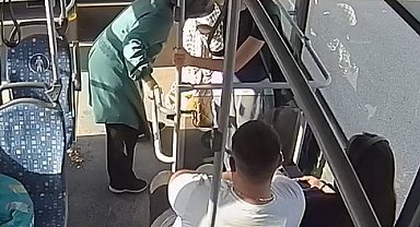 Halk otobüsü şoförü, fenalaşan yolcu için zamanla yarıştı