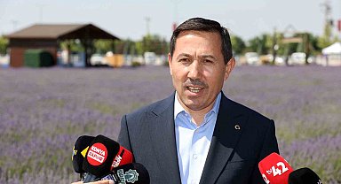 Hasan Kılca, Karatay Lavanta Bahçesi'nde Konya basınıyla buluştu