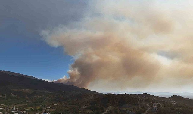 Hatay'da yangın bölgesi havadan görüntülendi