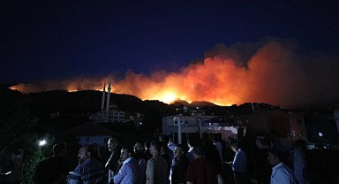 Hatay'da yangın büyüdü, 920 ev boşaltıldı
