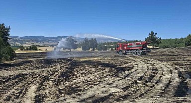 Hisarcık'ta biçerdöverden kaynaklanan yangın 30 dekar alanı kül etti