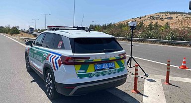 Hız sınırını aşan sürücülere ceza yağdı