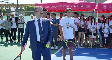 Iğdır'da 5. Kayısı Cup Tenis Turnuvası heyecanı başladı