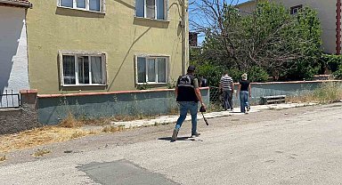 İki çocuk babası yatağında ölü bulundu