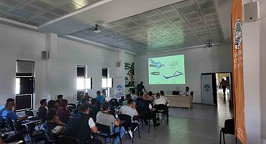 İlçe belediyelerine sokak hayvanlarını toplama eğitimi ve mama desteği