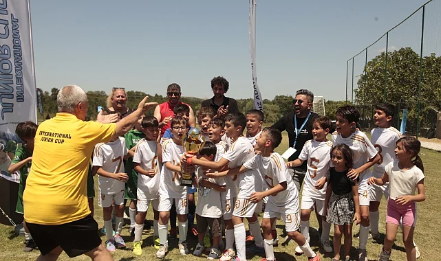 International Junior Cup'ta ilk şampiyonlar belli oldu