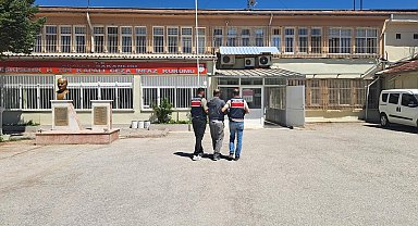 Interpol'ün kırmızı bültenle aradığı terörist Eskişehir'de yakalandı