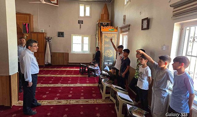 İpekyolu Müftüsü Tavlaşoğlu'dan Kur'an kurslarına ziyareti