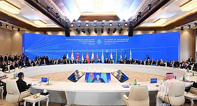 İran Cumhurbaşkanı Pezeşkiyan: "İran Silahlı Kuvvetleri, savaşın bölgeye yayılmasına engel oldu"