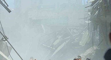 İsrail, -Zaviye Çarşısı'ndaki 4 katlı binayı vurdu