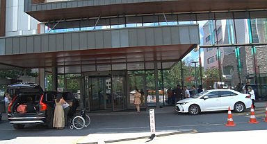 İstanbul Valisi Gül'den hayatını kaybeden Cumhurbaşkanı Başdanışmanı Bulut'un ailesine taziye ziyareti