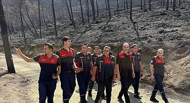 İtfaiye yetkilileri Antakya'da orman yangının yaşandığı bölgede inceleme yaptı