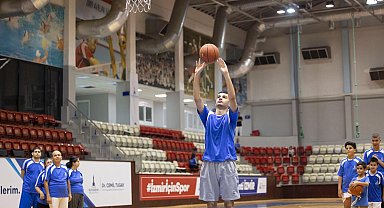 İzmir Yaz Spor Okulları'nda ikinci dönem kayıtları başlıyor