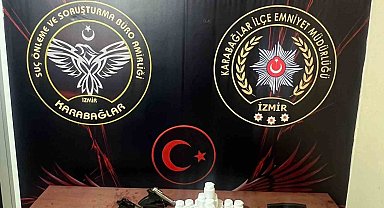 İzmir'de uyuşturucu ve silah kaçakçılığı: 2 gözaltı