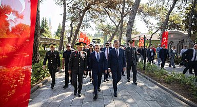 İzmir'de 15 Temmuz şehitleri anıldı