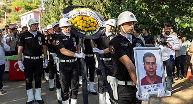 İzmir'de ormanın kahraman şehidi son yolculuğuna uğurlandı