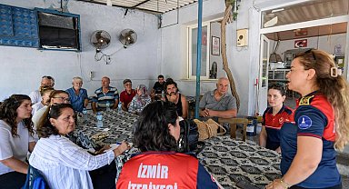 İzmirli baba ve kızı yangınlara karşı omuz omuza mücadele ediyor