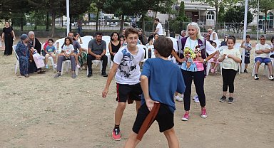 İzmit Belediyesi Yahya Kaptan'da çocukların tatilini şenlendirdi