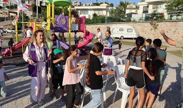 İzmit Tüysüzler'de çocuklar eğlenceye doydu