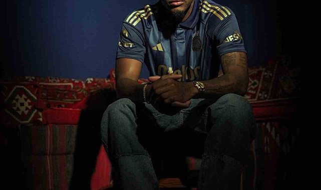 Jhon Duran resmen Fenerbahçe'de