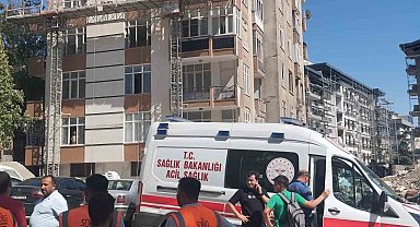 Kahramanmaraş'ta inşaattan atılan molozlar çocukların üzerine düştü: 3 yaralı