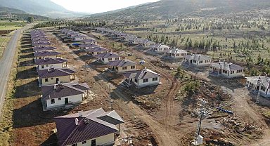 Kahramanmaraş'ta köy afet konutlarının yapımında sona gelindi