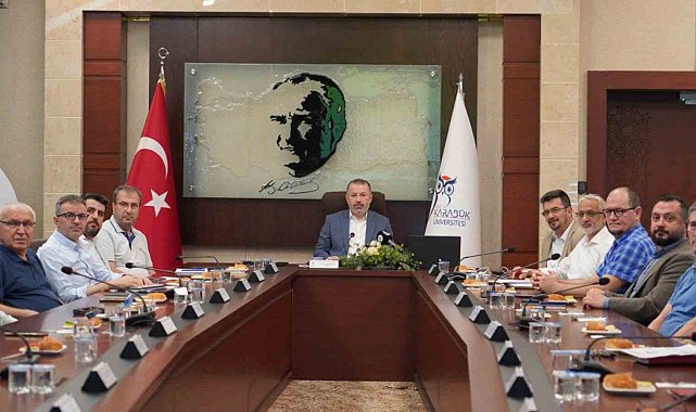 Karabük Üniversitesi'nde Temmuz ayı senato toplantısı gerçekleştirildi