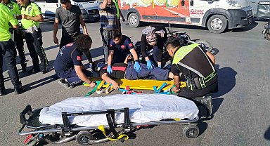 Karaman'da otomobil ile motosiklet çarpıştı: 1 yaralı