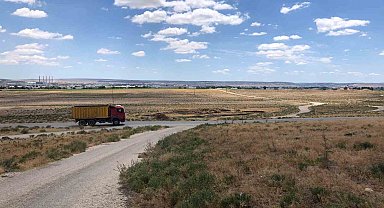 Karanlıkta kalan yola aydınlatma istiyorlar