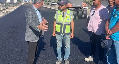 Karasu'nun o caddesi 11 bin ton sıcak asfaltla sil baştan yenileniyor