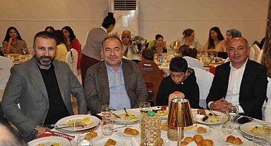 Kars'ta hakim ve savcılar veda yemeğinde bir araya geldi