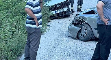 Kastamonu'da iki otomobil çarpıştı: 1 yaralı