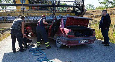 Kastamonu'da otomobil biçerdöverin altında kaldı: 1 ölü