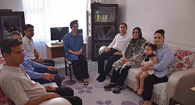 Kaymakam Başar, Sason'da şehit aileleri ve gazi aileleriyle araya geldi