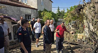 Kaymakam Dinçer, yangında zarar gören alanı yerinde inceledi