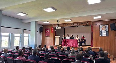 Kaymakam Tutal, muhtarlarla buluştu