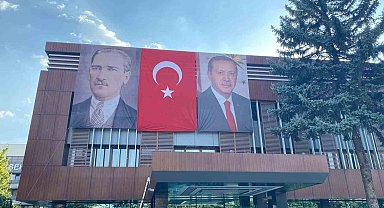 Kayseri Büyükşehir Belediyesi, şehri Türk Bayrakları ile donattı