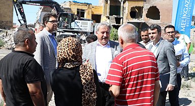 Kayseri Melikgazi'den metruk bina mesaisi