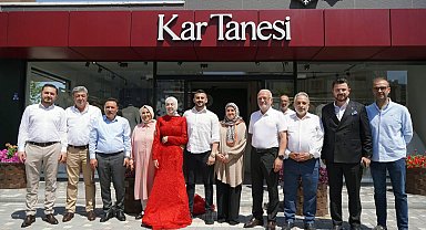 Kayseri Talas'ta Karbeyaz Gelinlik Evi'ne tam not