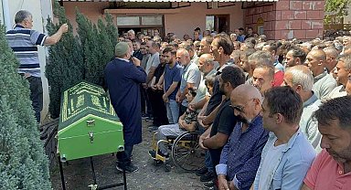 Kazada ölen 11 yaşındaki Enes Çağlayan, toprağa verildi