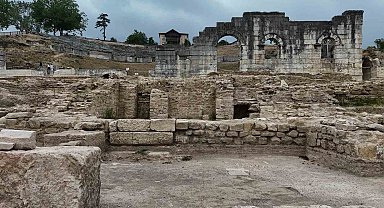 Kazmayı vurdukça tarih çıkıyor