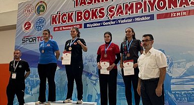 Kick boksta Çayırova'ya Türkiye şampiyonluğu geldi