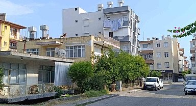 Kız kardeşi tarafından evinde ölü halde bulundu