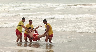 Kocaeli'nin 'mavi' plajlarında huzur ve güven