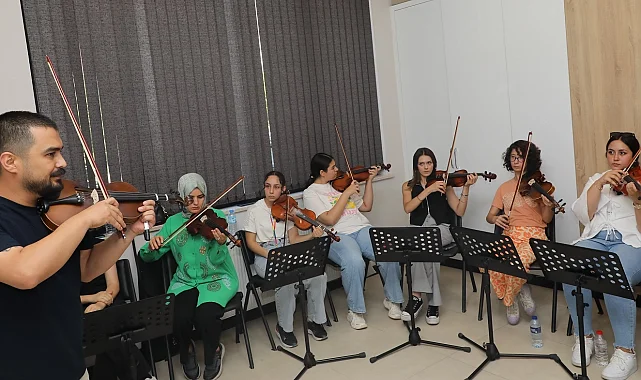 Konya'da Karataylı gençler yazı dolu dolu geçiriyor