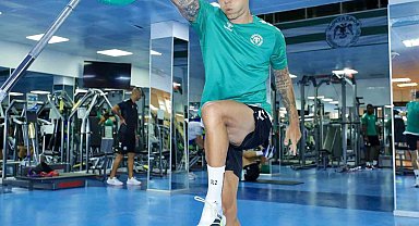 Konyaspor salonda çalıştı