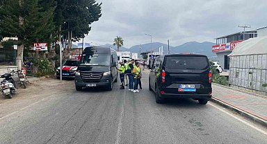 Korsan taşımacılık denetiminde 20 araca ceza yazıldı