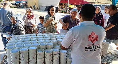 Köşk'te aşure hayrı etkinliğine yoğun ilgi