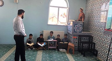 Kur'an kursunda gönül buluşması