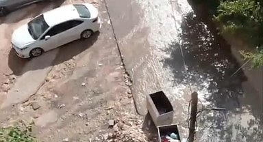 Kurtalan'da aynı noktada su borusu yeniden patladı